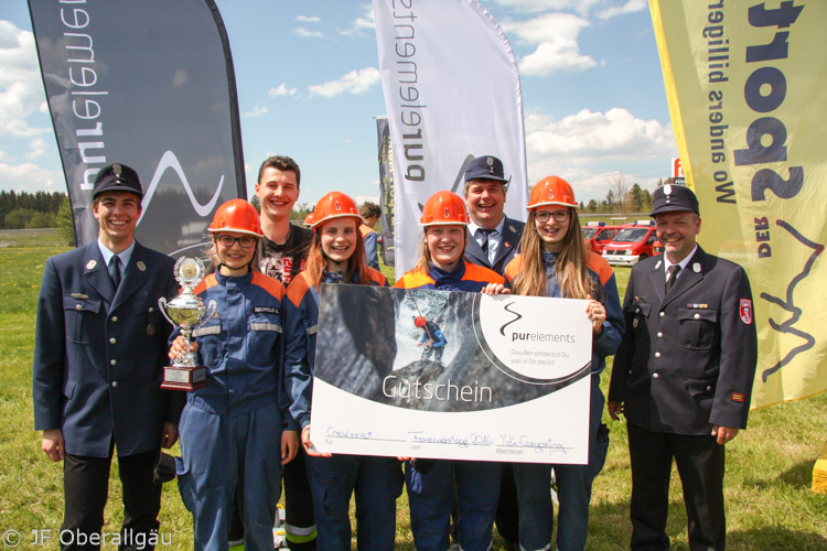 Schnelle Mädchen beim Allgäuer Feuerwehrtag